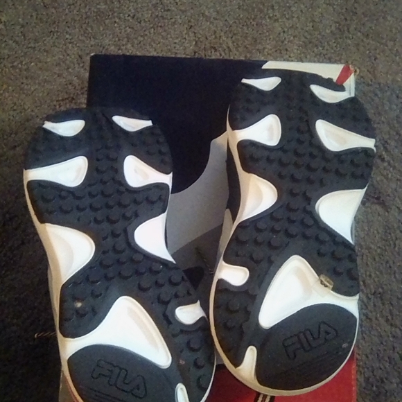 FILA KIDS RAY TRACER SHOES SIZE 5.5 GRAY - Picture 8 of 11